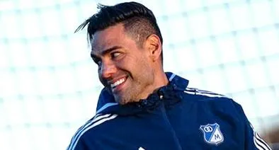 Falcao García, que hace guiño a River Plate en Argentina con camiseta de Millonarios