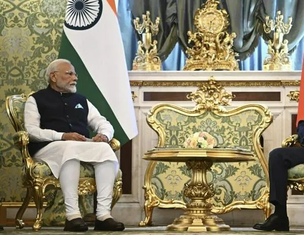 De visita en Moscú, Narendra Modi celebra la amistad ruso-india pese a las diferencias sobre Ucrania