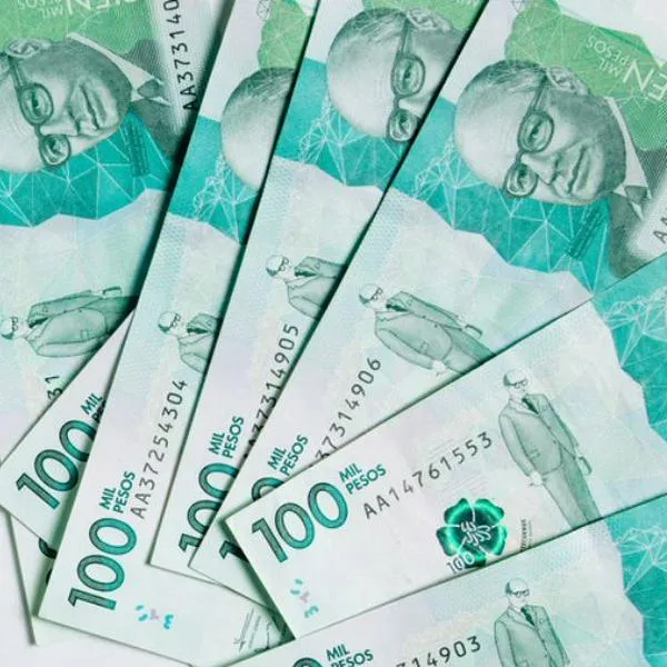 Davivienda y Falabella pagan casi $1'000.000 por invertir en CDAT, negocio similar al tradicional CDT, pero con mayores ganancias.