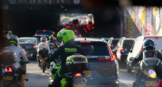 Multas a motociclistas propietarios que olvidaron pagar semaforización