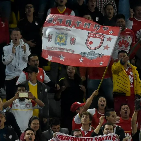 Hinchas de Santa Fe, en nota sobre jugadores que no firmarían con el club