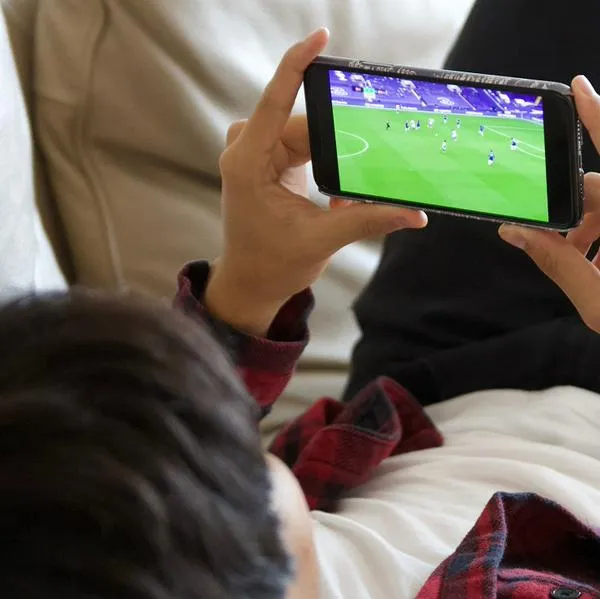 Cómo ver partidos de fútbol en el celular 