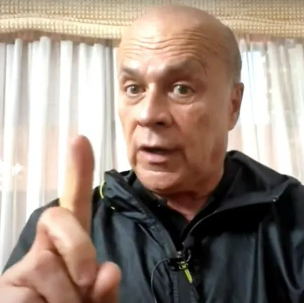 Carlos Antonio Vélez, que tiene doble nacionalidad: dijo ser colombiano y español