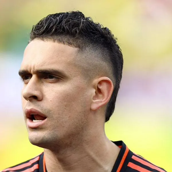 Rafael Santos Borré jugará en el partido ante Uruguay, así afrontó el error ante Brasil