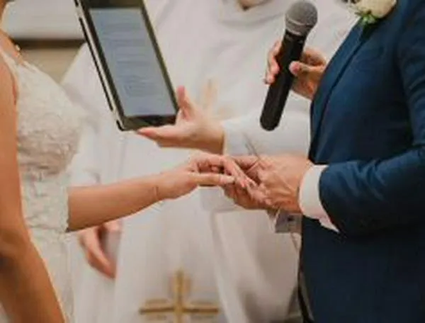 ¿Se casó por la iglesia y nunca lo registró?
