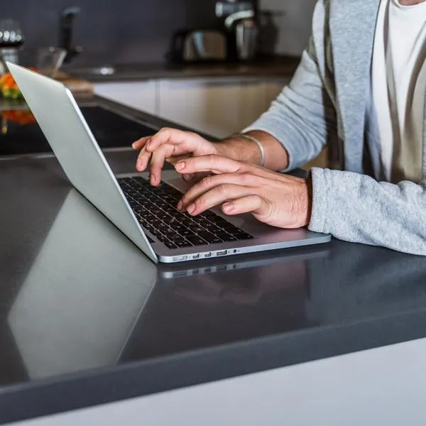 ¿Qué puede interferir la señal de internet? 