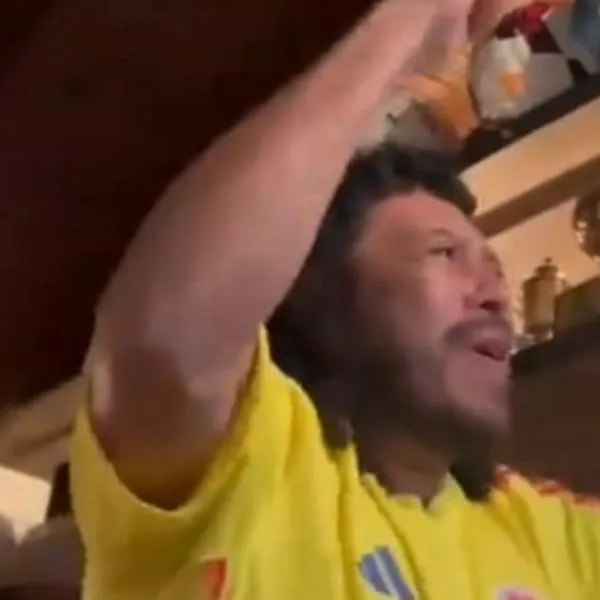 Las emotivas celebraciones de 'El Pibe' Valderrama y René Higuita tras la histórica clasificación de Colombia