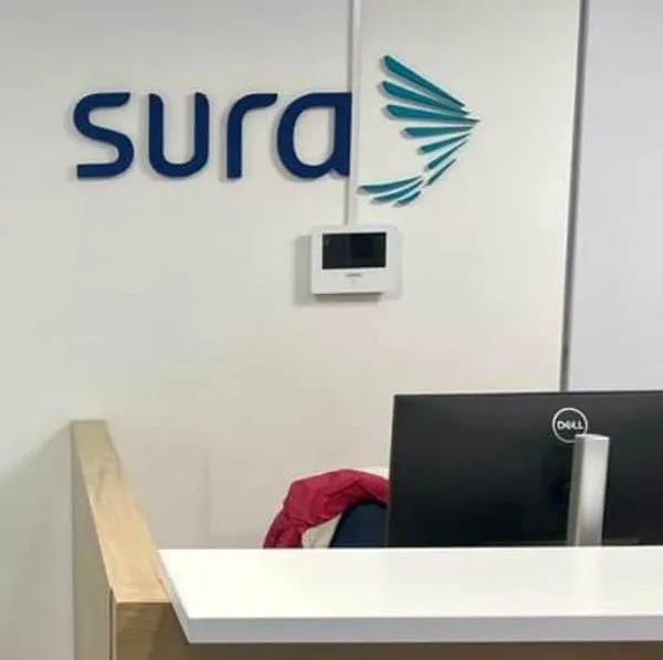 La EPS Sura, que busca restirarse del sistema de salud, confirmó si aún sigue atendiendo a sus afiliados y si aún cuenta con todos sus servicios.