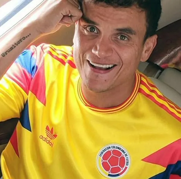  Silvestre Dangond, invitado especial de la Conmebol a la final de la Copa América entre Colombia y Argentina