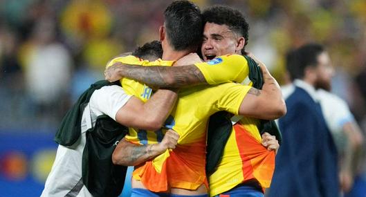 Foto de Luis Díaz y compañeros llorando, en nota de por qué la Selección Colombia en Copa América 2024 unió a colombianos como país