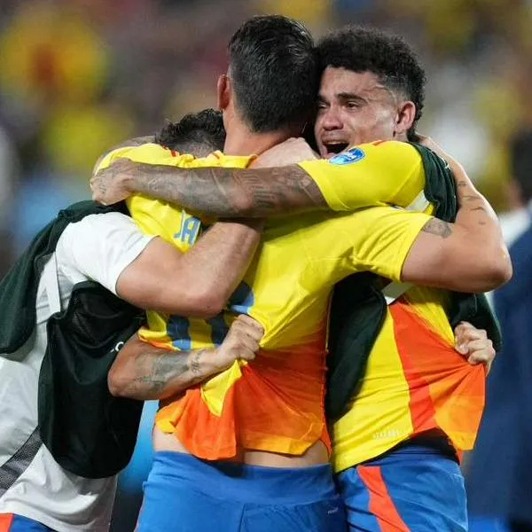 Foto de Luis Díaz y compañeros llorando, en nota de por qué la Selección Colombia en Copa América 2024 unió a colombianos como país