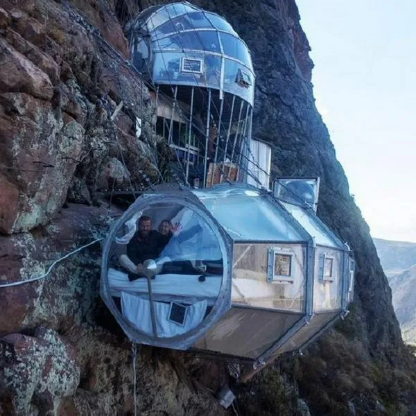 Hotel colgante