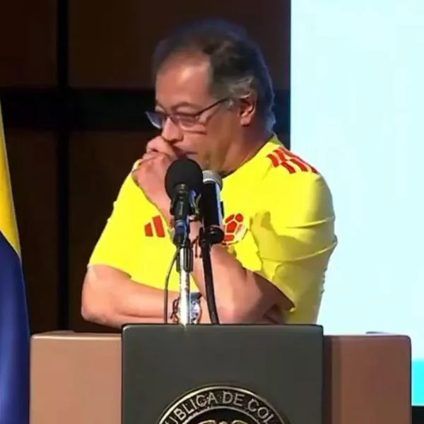 ‘Los decretos del gobierno se cumplen’ Petro respondió a gobernantes rechazaron el día cívico