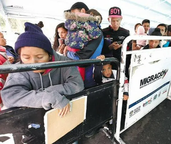 Cancillería y Migración Colombia deben definir ruta para estadía de migrantes