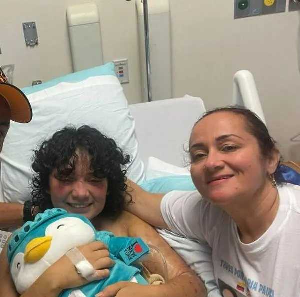 Padres de María Paula llegan a Estados Unidos tras el trágico incidente de la colombiana con sus perros pitbull