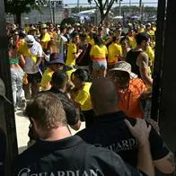 "Un desastre, no organizaron nada": hinchas, indignados por caos en el estadio Hard Rock