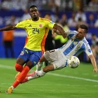 El posible penalti que toda Colombia reclamó, pero el árbitro no pitó; ¿fue o no fue?