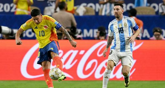 James Rodríguez y un emotivo abrazo con Lionel Messi: reconocimiento de ‘10’