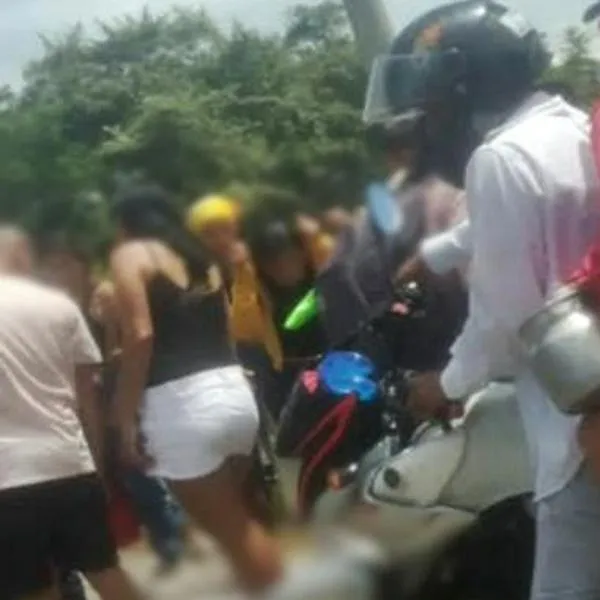 En trágico accidente murió una niña en el Tolima: iban cuatro personas en una moto 
