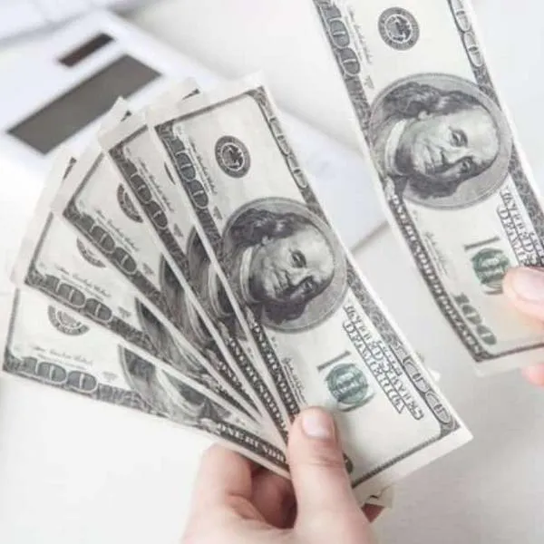 Dólar en Colombia termina al alza tras revuelo político en EE. UU. y el futuro de Donald Trump