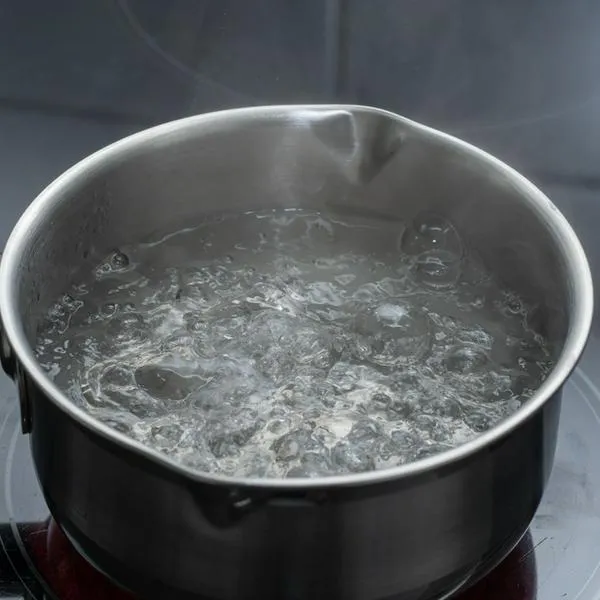 Murió mujer tras quemarse con agua caliente que usaría para bañarse, en Medellín