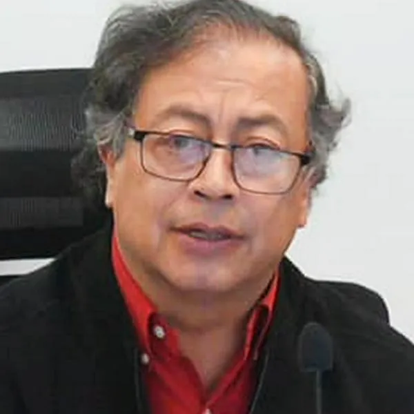 Gustavo Petro pidió demanda contra la Procuraduría por sanción a William Dau