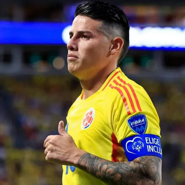 James Rodríguez presumió foto con trofeos que ganó en Copa América con Colombia