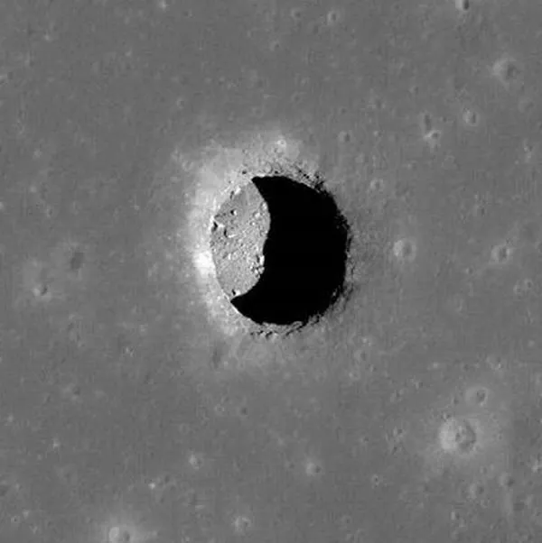 Encuentran la primera cueva subterránea que sería accesible en la Luna 