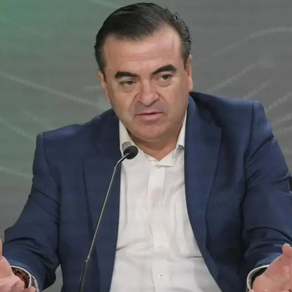 Olmedo López dice que ministro de Hacienda le pidió comprar congresistas