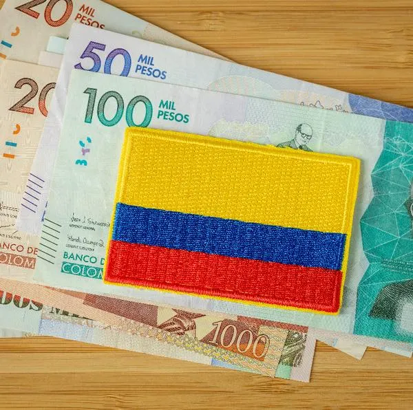 Dos negocios (de los más grandes) en Colombia viven dura crisis y miles de empleos están en riesgo en el país. 