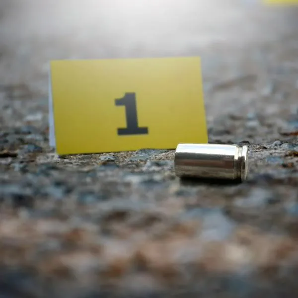 Grave intento de fleto a un alcalde en Montería, Córdoba, hoy 18 de julio: escolta logró sacar su arma, disparar y abatir al delincuente, que quedó tendido