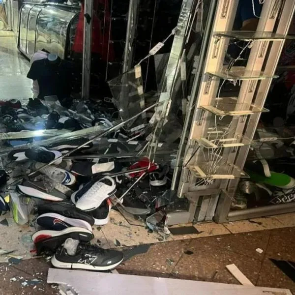 Lanzaron artefacto explosivo a un centro comercial en Florencia, Caquetá