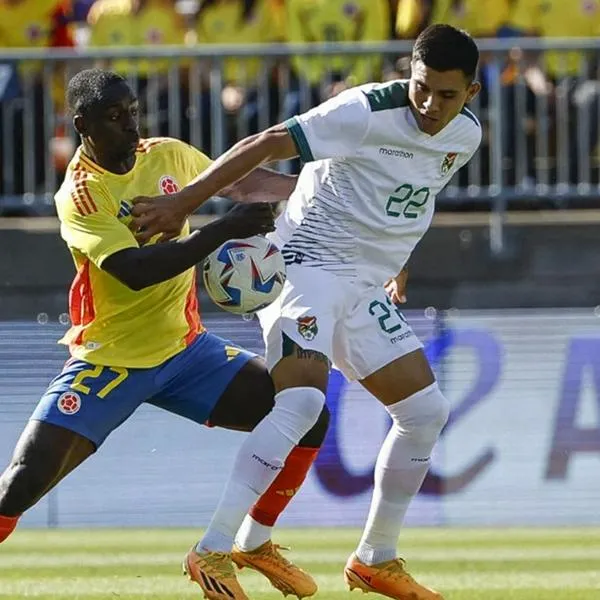 Bolivia, rival de Colombia en Eliminatorias, dijo que sacó a su técnico