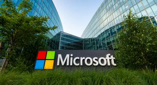 Microsoft habló de fallo informático global que afecta transporte y emergencias