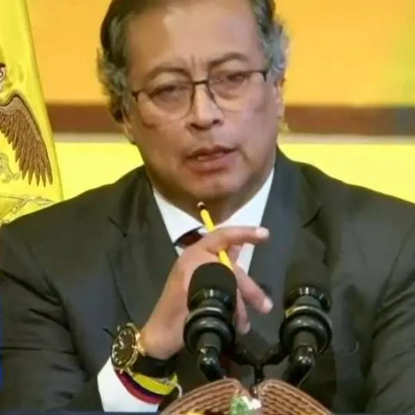 Foto de Gustavo Petro, en nota de que dijo cuándo arranca aeropuerto del Café, obra esperada en Colombia