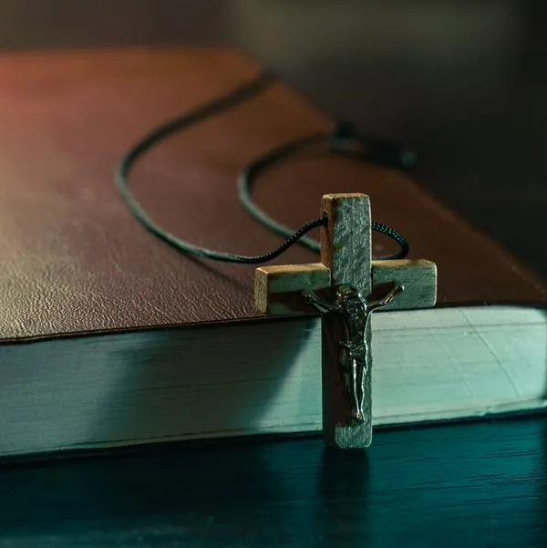 Cómo saber si alguien está poseído y requiere un exorcismo: síntomas de posesión