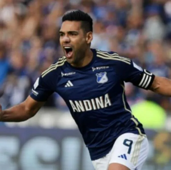 Radamel Falcao García empezó a calentar clásico contra Nacional en Liga Betplay