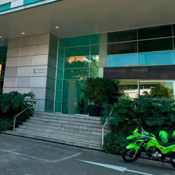 Muerte de vigilante en ascensor de edificio de El Poblado donde murió canadiense