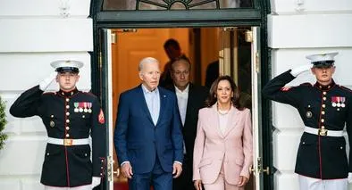 Kamala Harris y el apoyo de Nancy Pelosi.