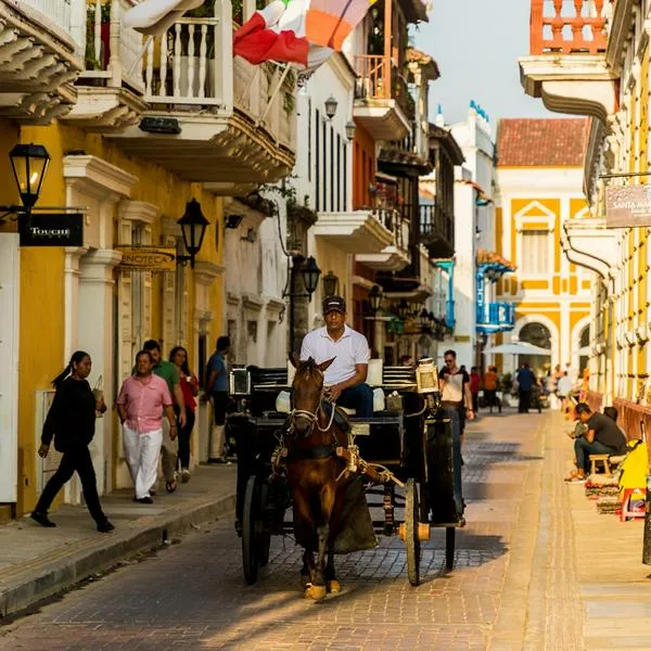Cocheros se manifestaron en el centro de Cartagena.