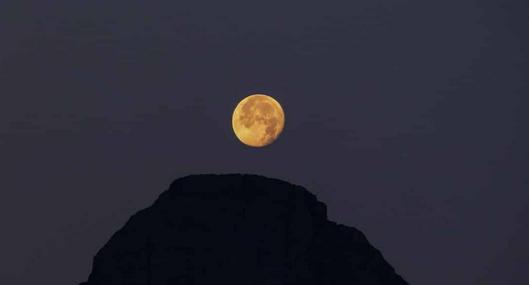 ¿Qué es la 'ilusión lunar'? Un fenómeno que afecta a los humanos en la noche
