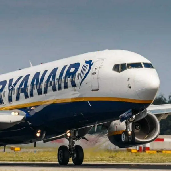 Ryanair reportó caída de beneficios en segundo trimestre de 2024