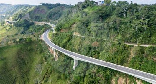 Viajar de Medellín a Cartagena será seis horas más rápido con el mantenimiento total de nueva vía 4G