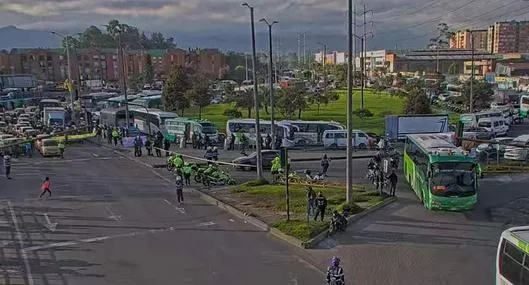 El paro de taxistas tiene en caos varios puntos de Bogotá, sería indefinido