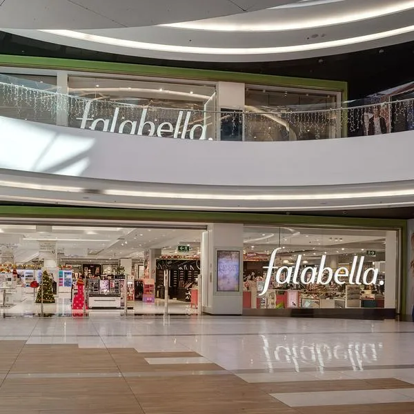 Falabella tomó decisión en el Parque Colona, en Bogotá: compradores lo ven.