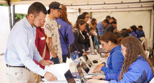 Feria de empleo en Barrios Unidos, Bogotá; hay más de 600 vacantes con o sin experiencia