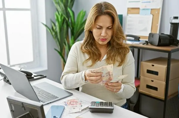 Dicen cómo calcular la liquidación laboral y qué deben pagarle cuando renuncia