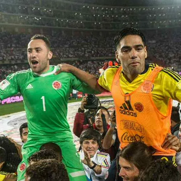 Foto de David Ospina con Falcao García, en nota de cuánto ganan en Nacional y Millonarios.