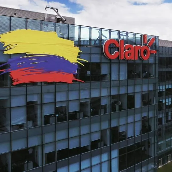 Claro cumple más de 30 años en Colombia y celebra con carta de su presidente a los trabajadores.