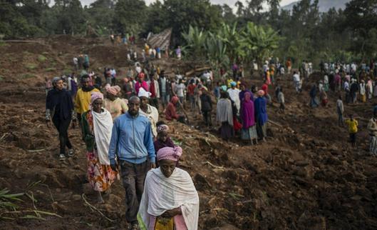Sube a 257 el balance de muertos por el deslizamiento en Etiopía, la ONU teme que llegue a 500